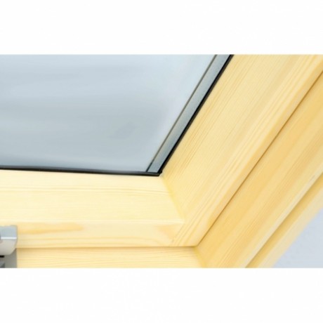 Мансардное окно Fakro FTP-V (CH), однокамерное, 55x98 см, сосна, ручка снизу