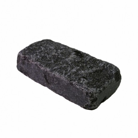 Гранитная брусчатка Габбро, пилено-колотая (галтованная) 100х200х50 мм