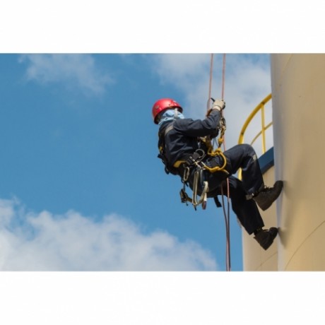 Монтаж водостоков, способом промышленного альпинизма
