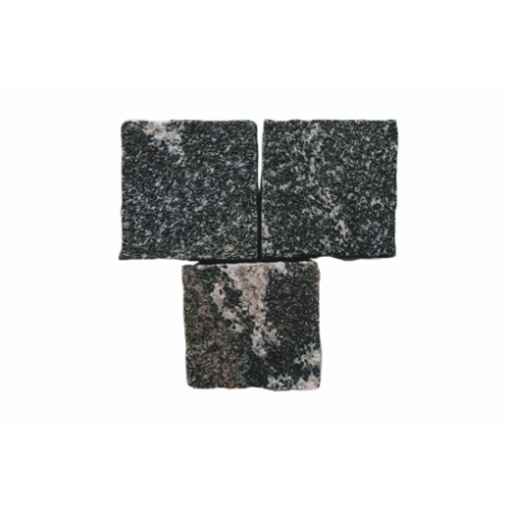 Гранитная брусчатка Гранатовый амфиболит, пилено-колотая 100х100х80 мм